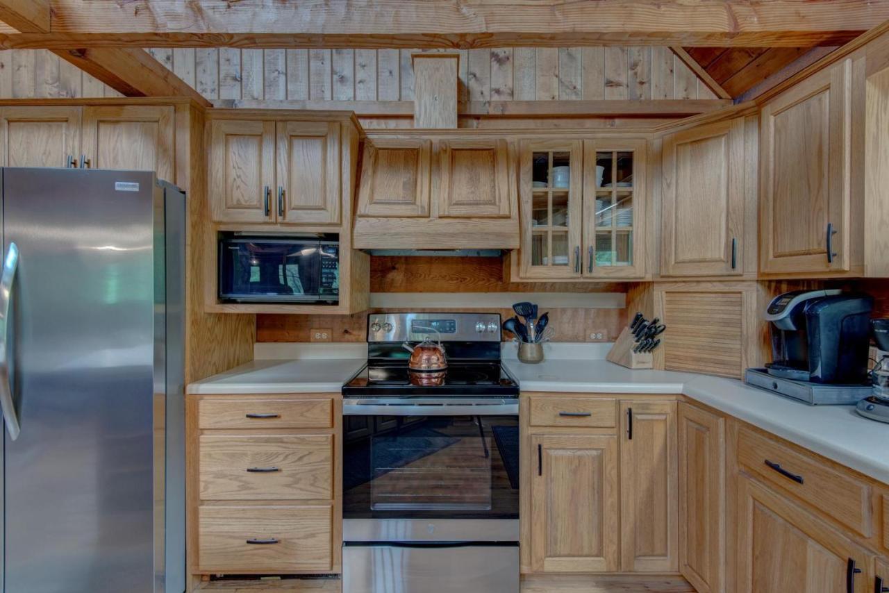 Hidden Creek Cabin Fleetwood エクステリア 写真