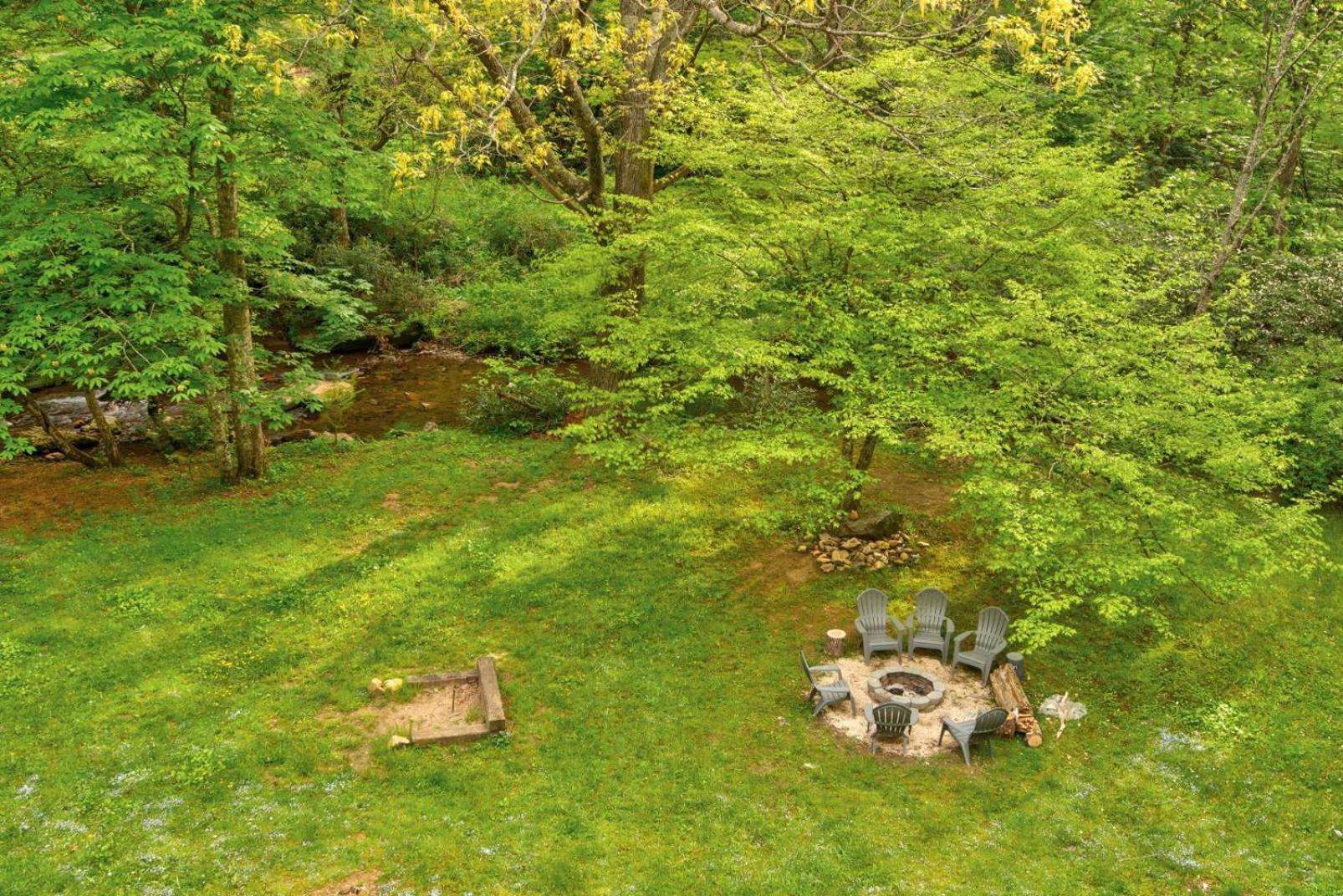 Hidden Creek Cabin Fleetwood エクステリア 写真