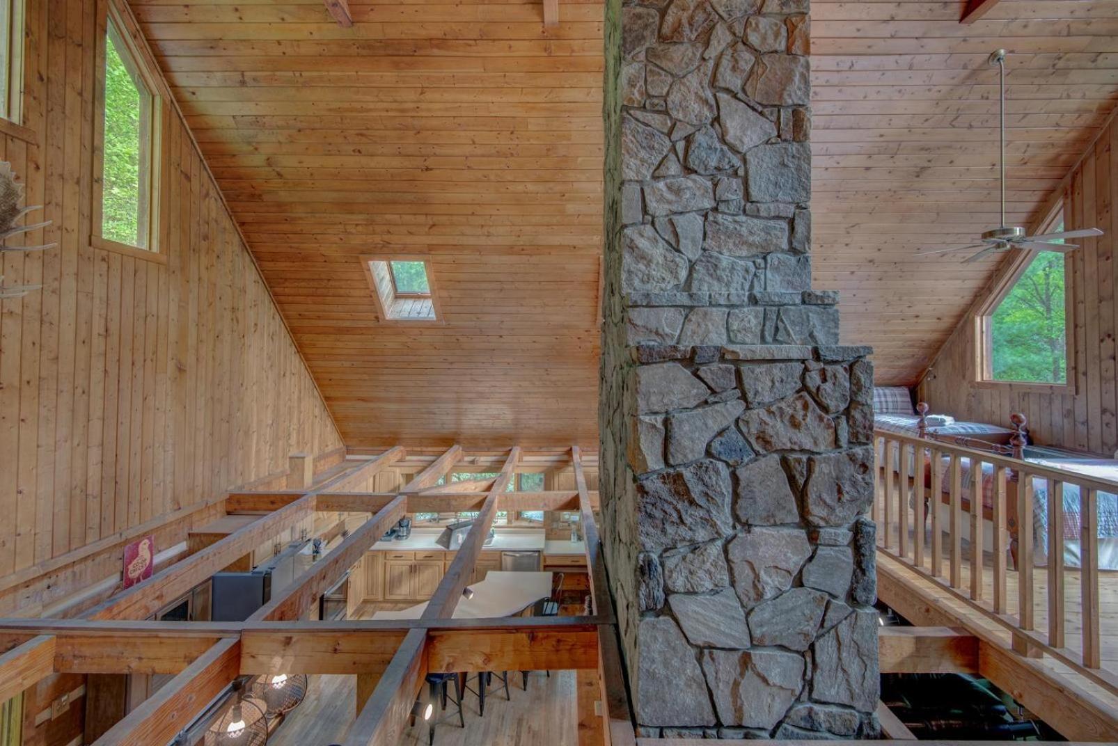 Hidden Creek Cabin Fleetwood エクステリア 写真